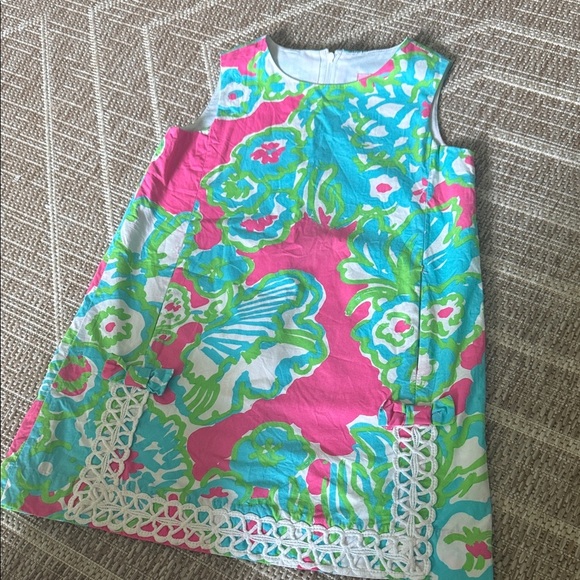 Lilly Pulitzer A Delicacy Print Little Girl Shift Dress 5 - Picture 1 of 6